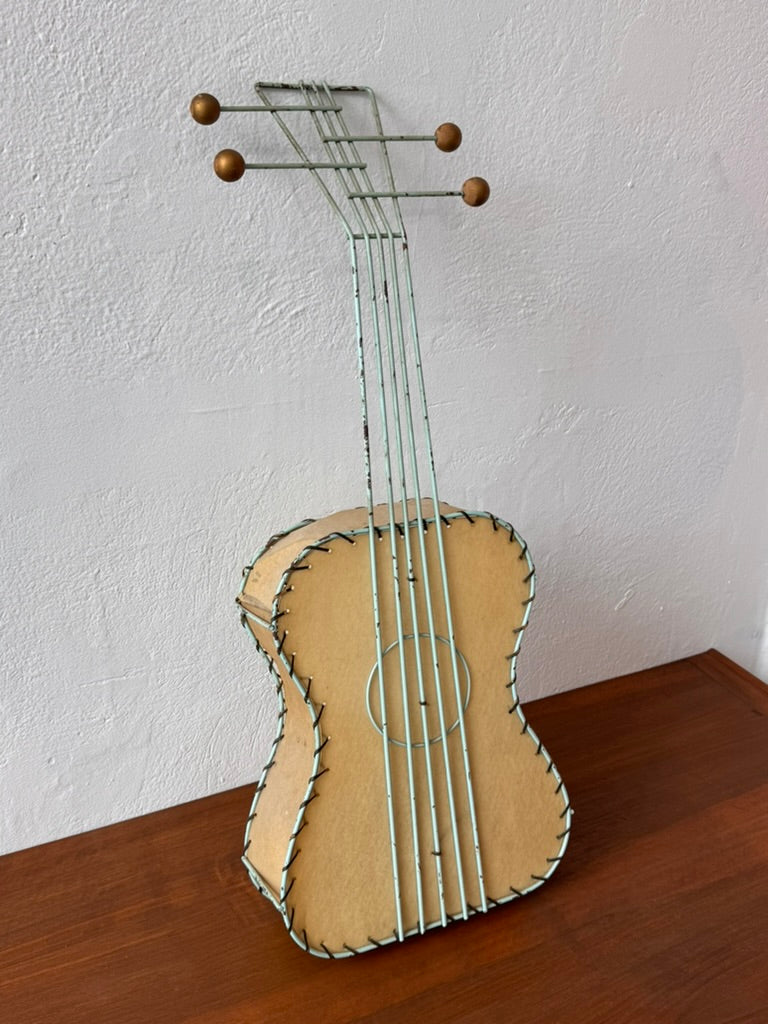 Frederick Weinberg Guitar Table Lamp, photo 2