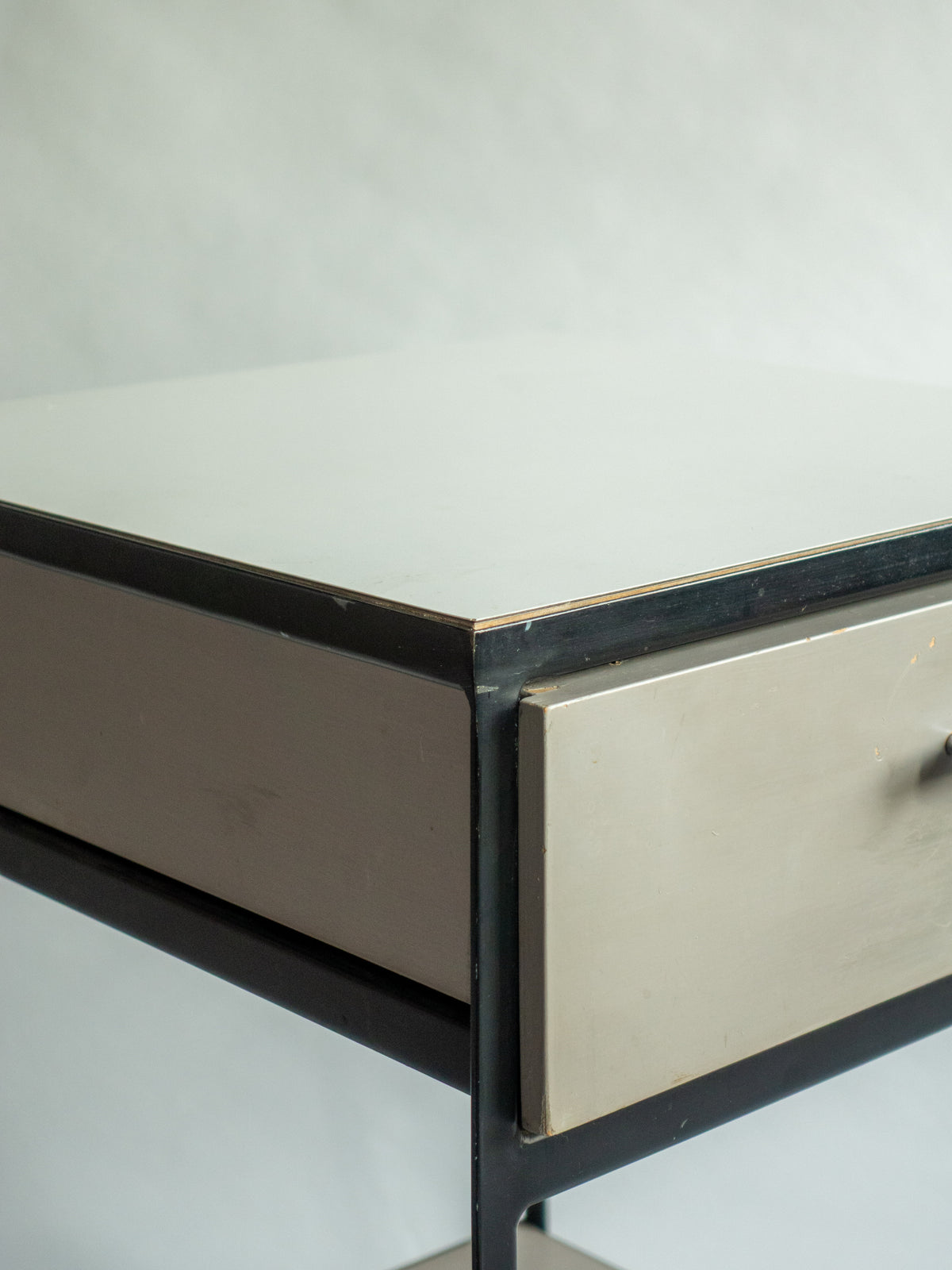 George Nelson Steel Edge 4053 Nightstand, photo 5
