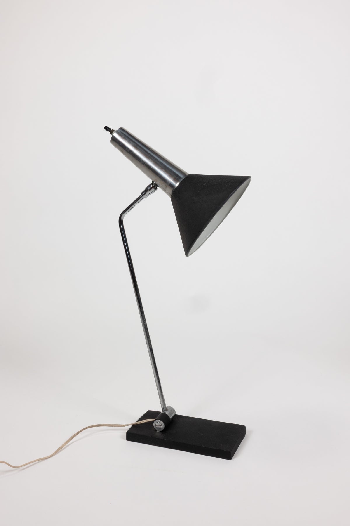 Mutual-Sunset Articulating Table Lamp