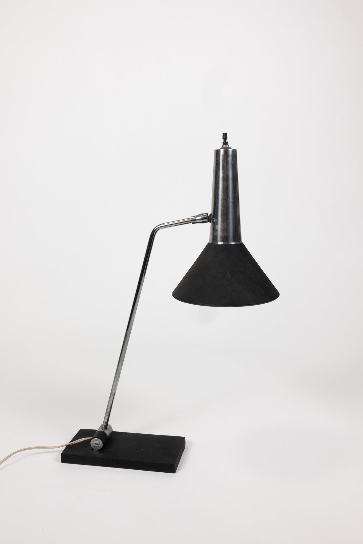 Mutual-Sunset Articulating Table Lamp